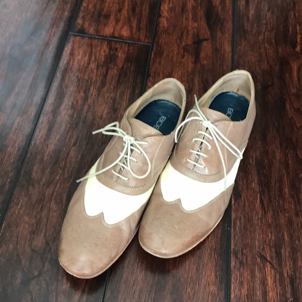 Boemos women’s Oxford beige shoes size 41 M